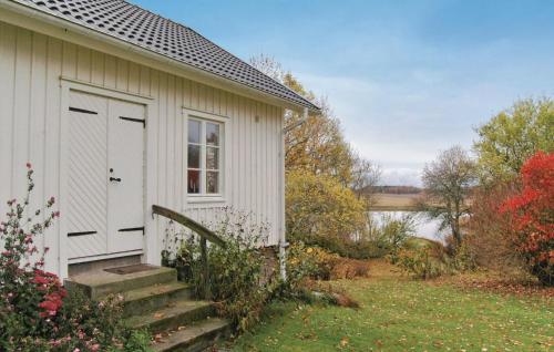 Lovely Home In Mellerud With Kitchen