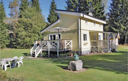 Lovely Home In Sknes Fagerhult With Kitchen