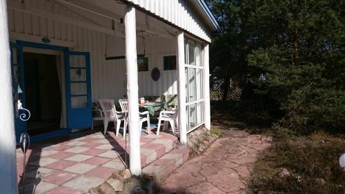 Cozy cottage 250 m from Kämpinge beach