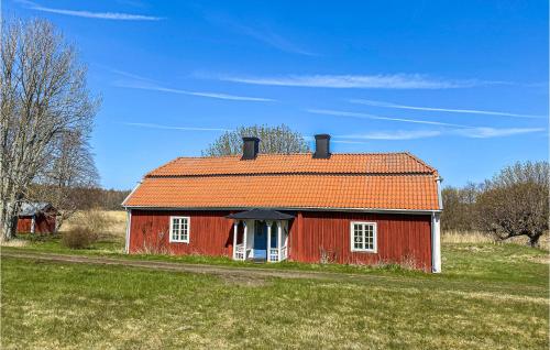 Beautiful Home In Valdemarsvik With Kitchen